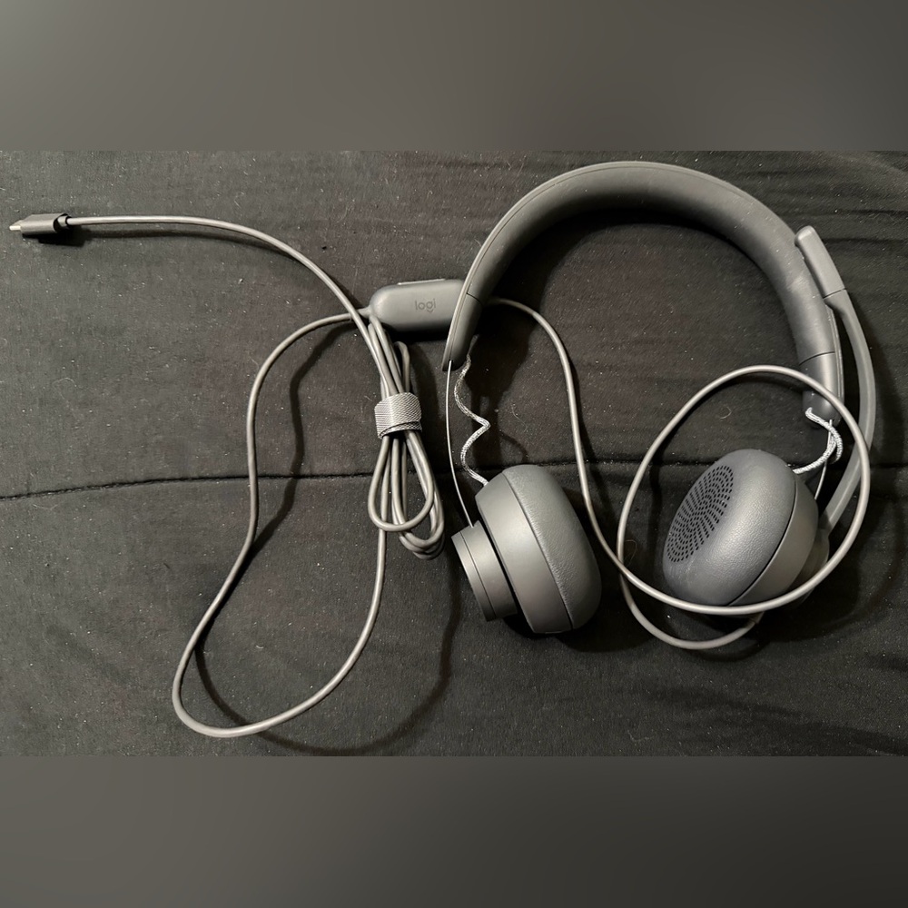 Logitech Noise Cancelling Headset